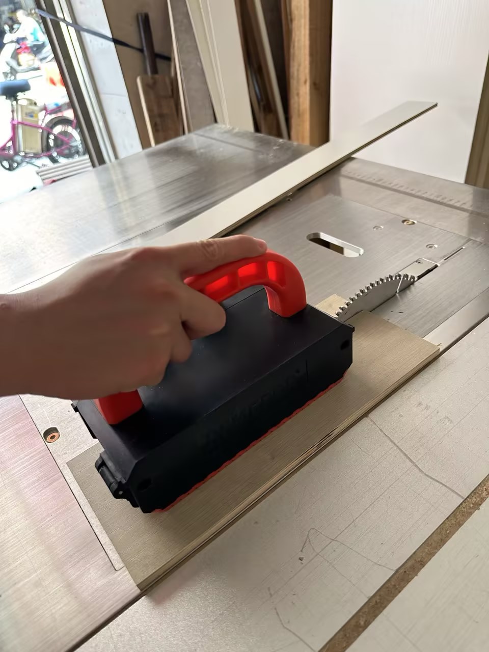 テーブルソー用プッシュブロックプッシャー、調整可能な木工アク - Woodworking Jointer のレビューと価格